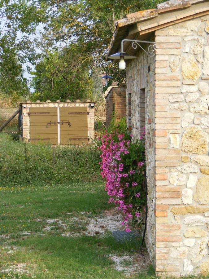 Agriturismo Podere Dell' Olmo Amelia Exterior photo